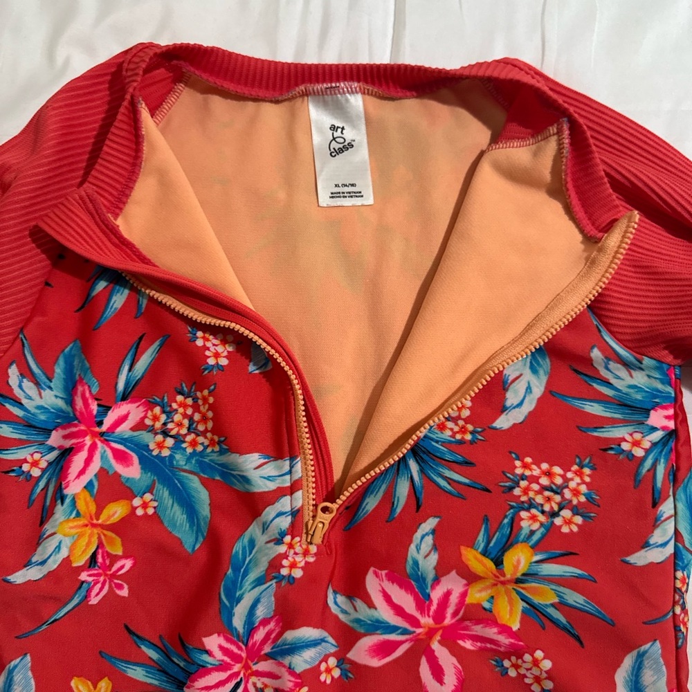 Preloved coral Floral Long Sleeve One-Piece Swimsuit - Picture 4 of 7